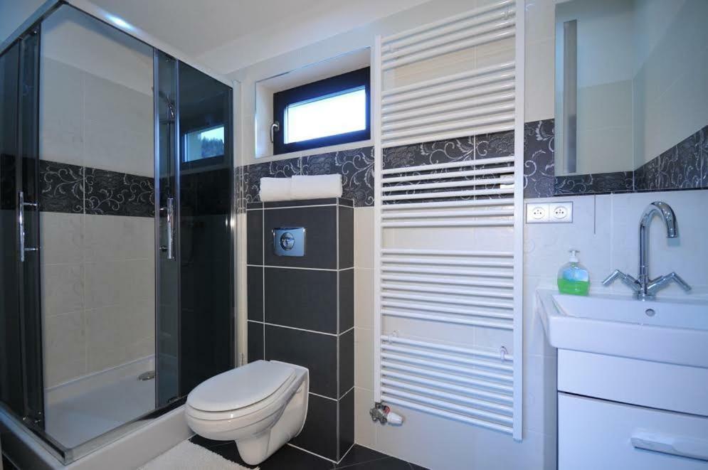 Apartmany Pod Troma Korunami Červený Kláštor Exteriér fotografie